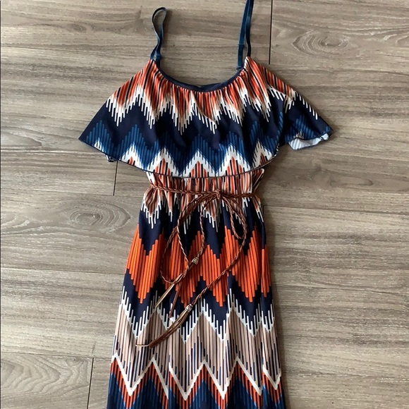 Chevron Maxi Dress - Picture 2 of 7